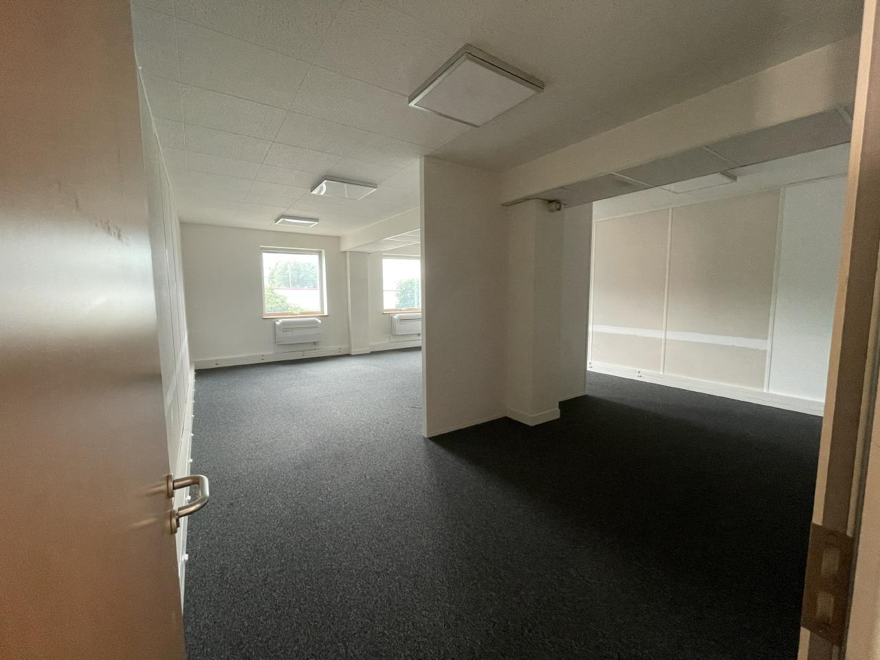 Bureau La Plaine Saint-Denis 1746m² Location bureau La Plaine Saint-Denis Seine-Saint-Denis OLBUR2312422 0